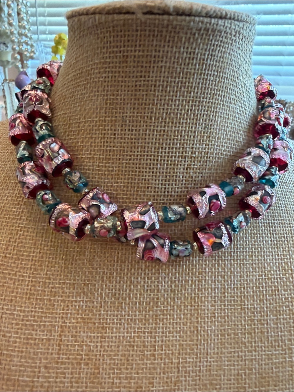 Vintage Venetian Murano Wedding Cake Necklace - Picture 4 of 5
